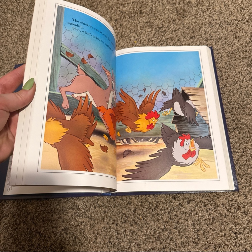 Disney Read to Me Treasury Classics Tales  Gold Leaf Pages Hardcover EUC - Picture 8 of 11